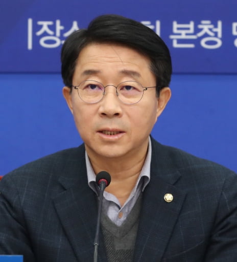 조정식 더불어민주당 정책위원회 의장