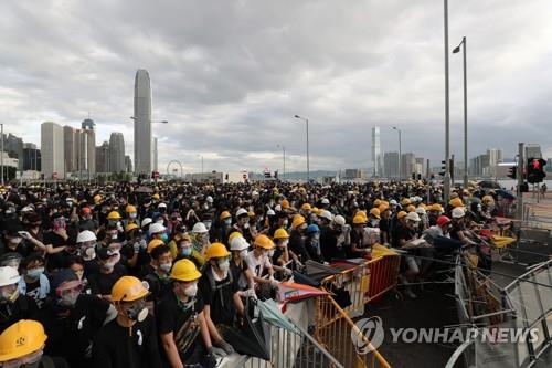 홍콩 반환 22주년 기념일에 55만명 다시 거리로(종합2보)