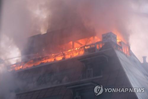 제천 화재참사 당시 소방 지휘팀장 '정직→감봉'…징계수위 하향