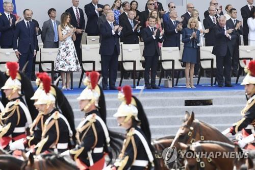 "성대한 美독립기념일행사, 프로듀서는 트럼프…군사퍼레이드도"