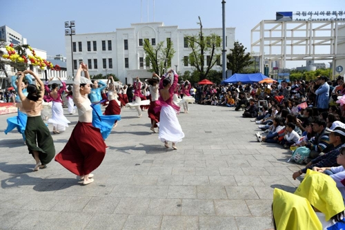 세계수영대회 기간에 광주는 '축제의 바다'