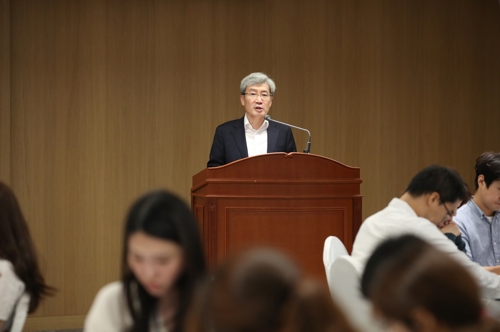 고승범 금통위원 "과도한 신용공급은 경제성장에 부정적"(종합)