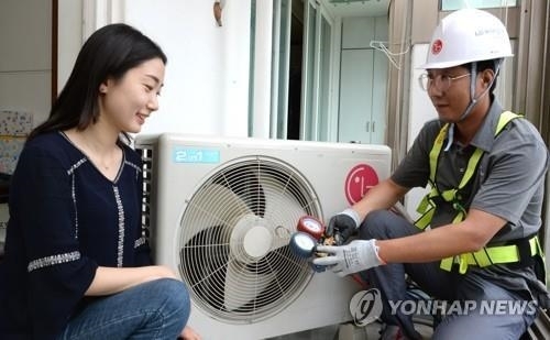 긴 더위·주 52시간·新가전…삼성·LG, '서비스 비상체제'