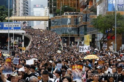 홍콩 입법회점거 후 첫 주말집회…주최측 추산 23만 참여