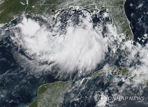 허리케인급 열대성 폭풍 북상에 美뉴올리언스 주민 1만명 대피령