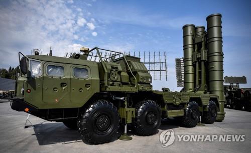美·터키 갈등의 원인 러시아산 S-400 미사일 터키 첫 도착(종합)