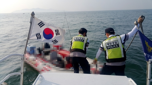 인천 팔미도 해상서 기관고장 표류 레저보트 구조