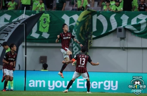 '이적생 김승대 결승골' 전북, 서울에 4-2 승리…선두 질주