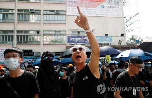 홍콩 '백색테러' 규탄시위 앞두고 흉기 공격 사건 발생