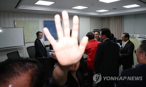 한국당 이번주 3차 소환도 불응 방침…강제수사 여부 주목