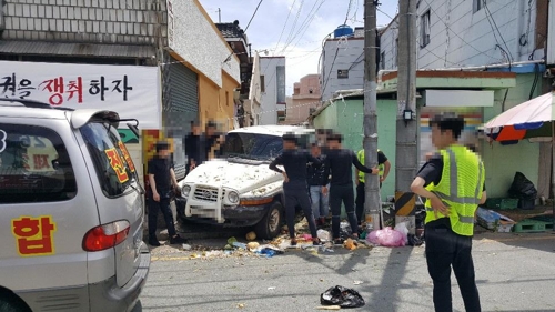 부산 재개발 구역서 강제집행 중 1명 부상·1명 체포