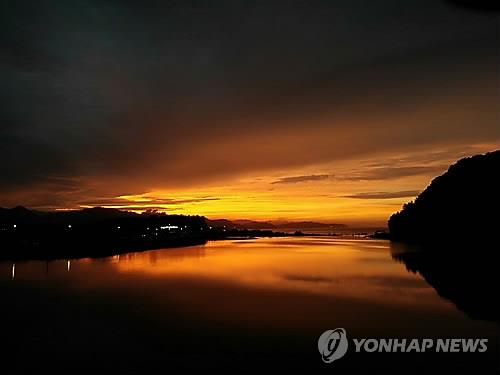 낮엔 조개 잡고 밤엔 낭만콘서트…삼척해변 이벤트 풍성