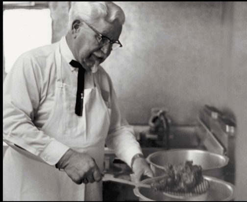 KFC 할아버지는 `닭껍질튀김`을 좋아할까 [힙한 경제]