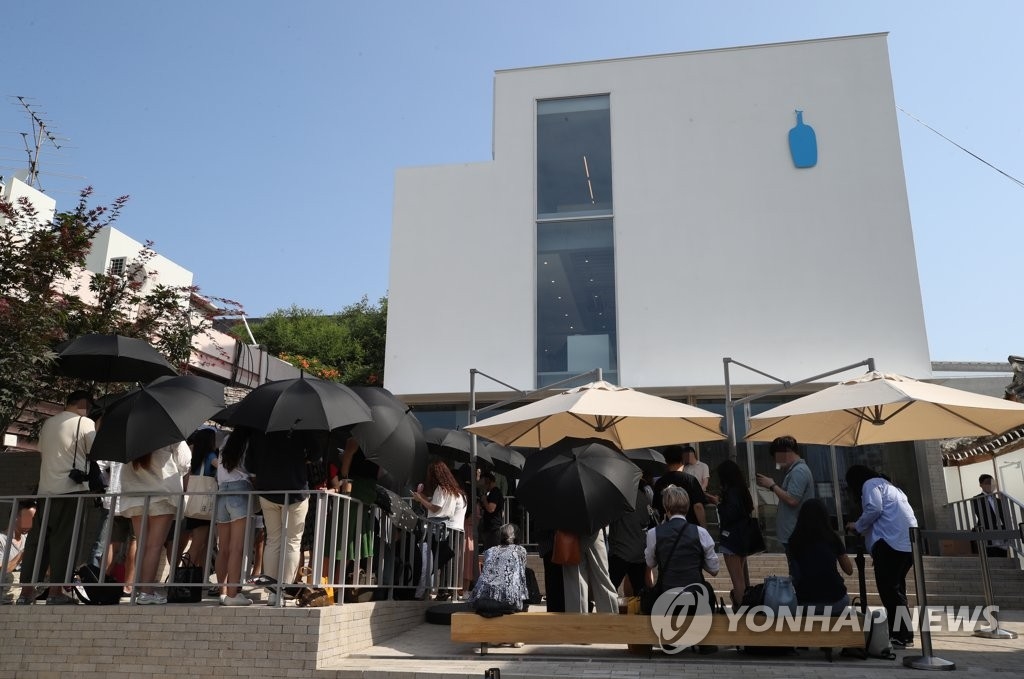 1인당 한해 커피 소비량 300잔 넘었다…국내 커피산업 매출 7조원 육박