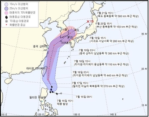 태풍 다나스 제주 향해 북상…제주 전역에 `비`