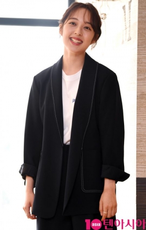 [TEN PHOTO]김보라 &#39;러블리한 소녀&#39;