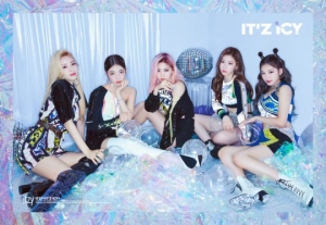 ITZY, 신곡 &#39;ICY&#39; 음원 차트 정상…MV 조회수 자체 기록 경신