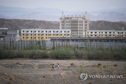 "전 세계로 뻗친 中 감시·위협…망명 인사 국외서도 공포"