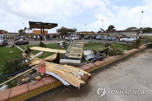 폭염에 찌든 伊 이번엔 폭풍우로 몸살…3명 사망