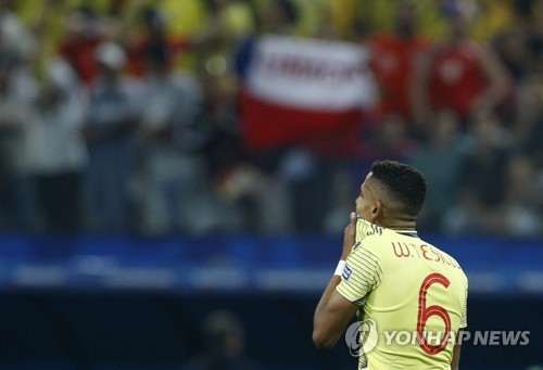 '승부차기 실축' 콜롬비아 축구선수와 가족에 살해위협