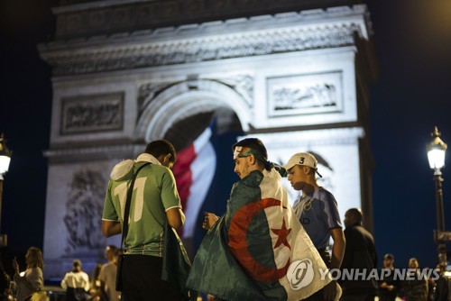 알제리 네이션스컵 결승行에 佛서 흥분한 축구팬 282명 연행