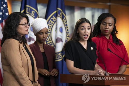 트럼프, 野흑인중진 연일 막말 공격…지역구 볼티모어 거센 반발(종합)