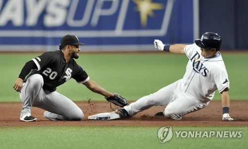 최지만 후반기 첫 안타로 18일 만에 타점…시즌 2호 도루도