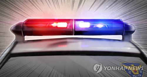 거제 아파트서 40대 흉기 난동 1명 숨져…옥상서 경찰과 대치(종합)