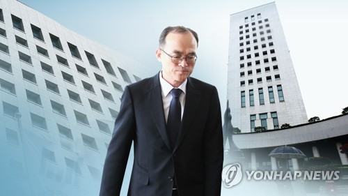 '2년 임기' 마치는 문무일…"검찰권 분산·통제 앞장"