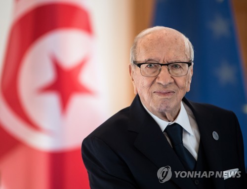 '아랍의 봄' 튀니지 첫 민선 대통령 에셉시, 92세로 별세(종합2보)