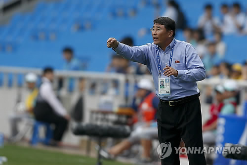 북한 축구대표팀 사령탑에 윤정수…한국과의 대결 지휘 전망 