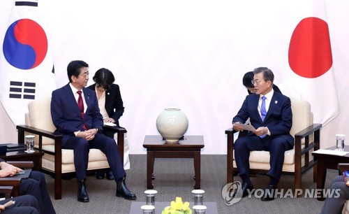 윤영찬 "아베에 '주권' 언급 文대통령, 어느때보다 단호한 표정"