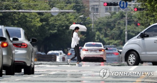 장마 끝, 찜통더위 시작…서울 30도, 강릉·대구 34도