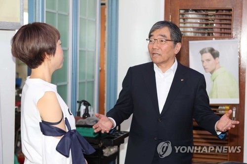 금감원장 "현장청취반 운영해 자영업자 금융애로 듣겠다"