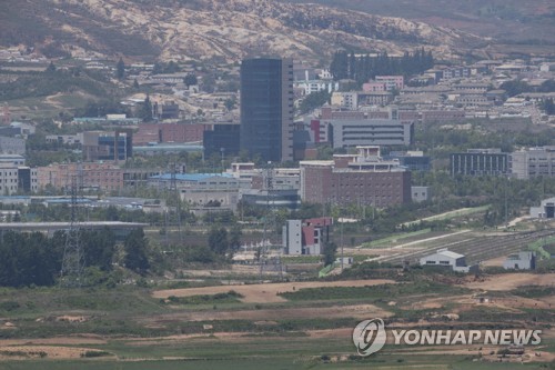 北, 개성공단 기업인 방북에 소극적 입장…"윗선에서 반응 없어"