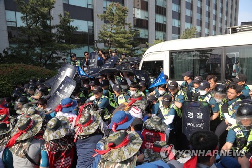 '폭력집회 주도 혐의' 현대중 노조 지부장 등 3명 영장심사