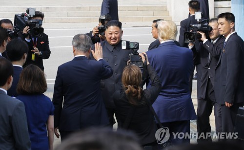 北, '판문점 회동' 사흘째 대미·대남 비난 자제…수위조절하나