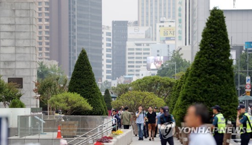 우리공화당 '광화문광장 천막 재설치' 예고…서울시 총력 방어