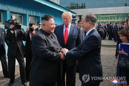 "ARF 외교장관회의 성명에 '판문점 회동 환영' 담길 듯"[교도통신]