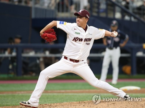 '영웅 군단' 키움 전반기 MVP…두 포수와 세 명의 대체 투수