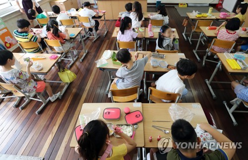 '오늘도 도시락·빵'…대전·세종·충남 학교 급식 차질 사흘째