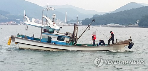 여수 해상서 통선-어선 충돌…인명 피해 없어