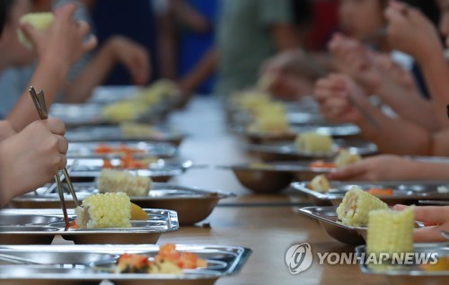 伊대법원 "학교급식 대신 개인도시락 불허…빈부 위화감 우려"