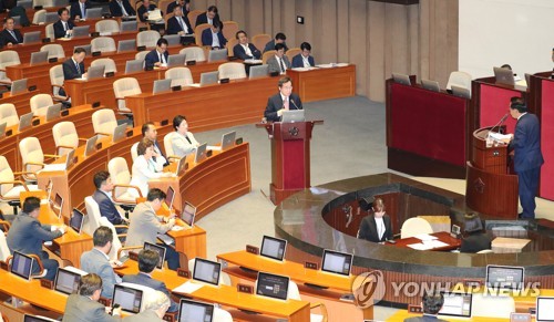 이총리 "한일마찰 예산 1천200억 추가 요청…김상조 말 많아"(종합)