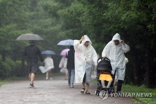 전국 곳곳 비 소식…서울·대전 등 미세먼지 '나쁨'