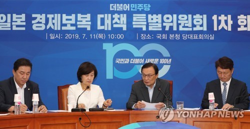 與, 반도체 현장 찾고 국회 결의안 내고…日 수출규제 총력대응