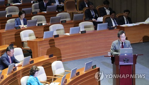 이총리 "내년 예산, 대담한 재정지원 필요…적극적 예산편성"