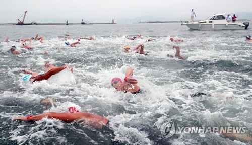 광주세계수영 첫 금메달 라소프스키 "한국서 첫 경기…모든 것이 좋았다"