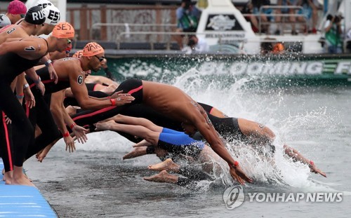 광주세계수영 첫 금메달 라소프스키 "한국서 첫 경기…모든 것이 좋았다"