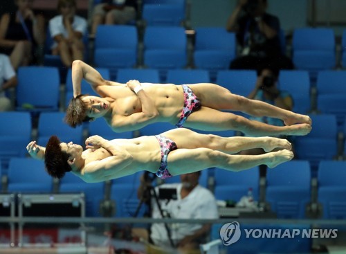 -광주세계수영- 아쉬운 4차시기…우하람·김영남, 3ｍ 싱크로 10위(종합)